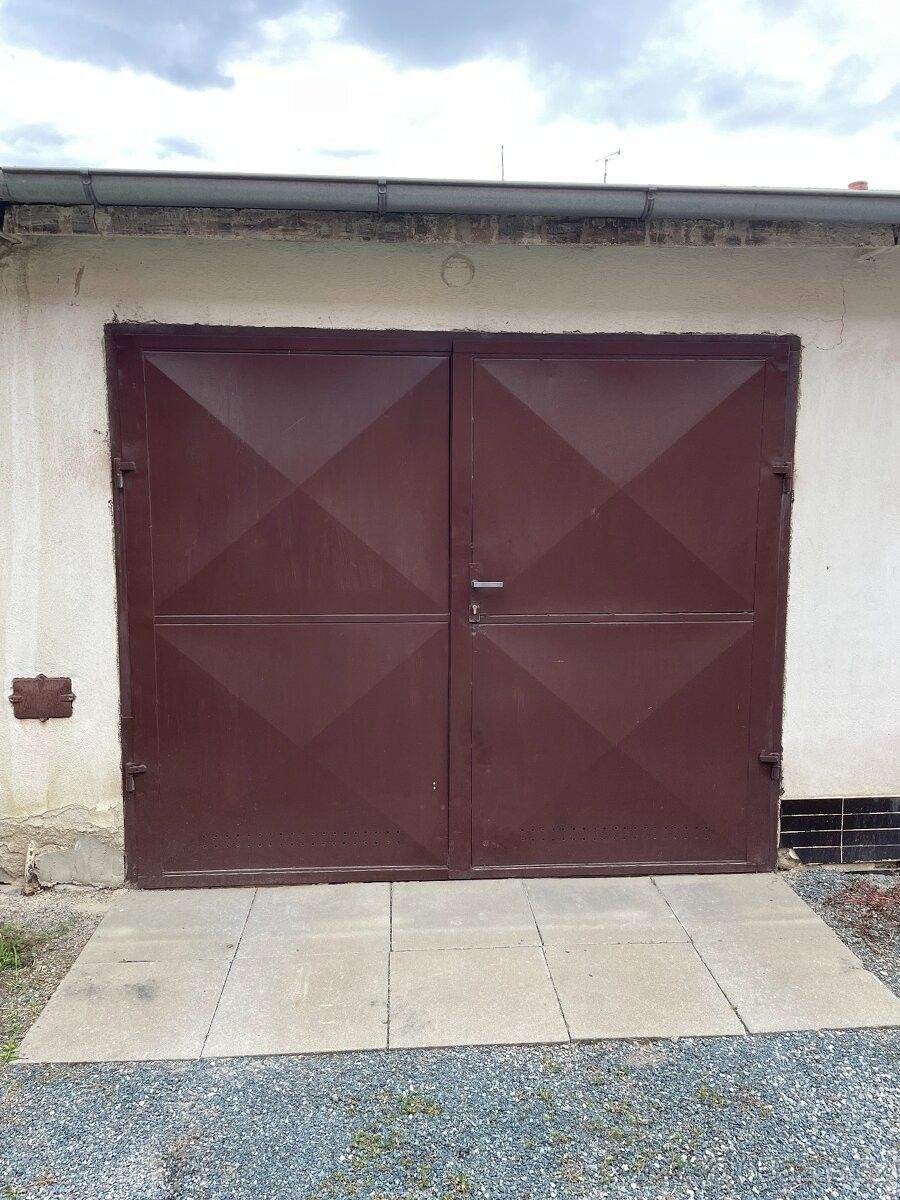 Garáže, Heršpice, 684 01