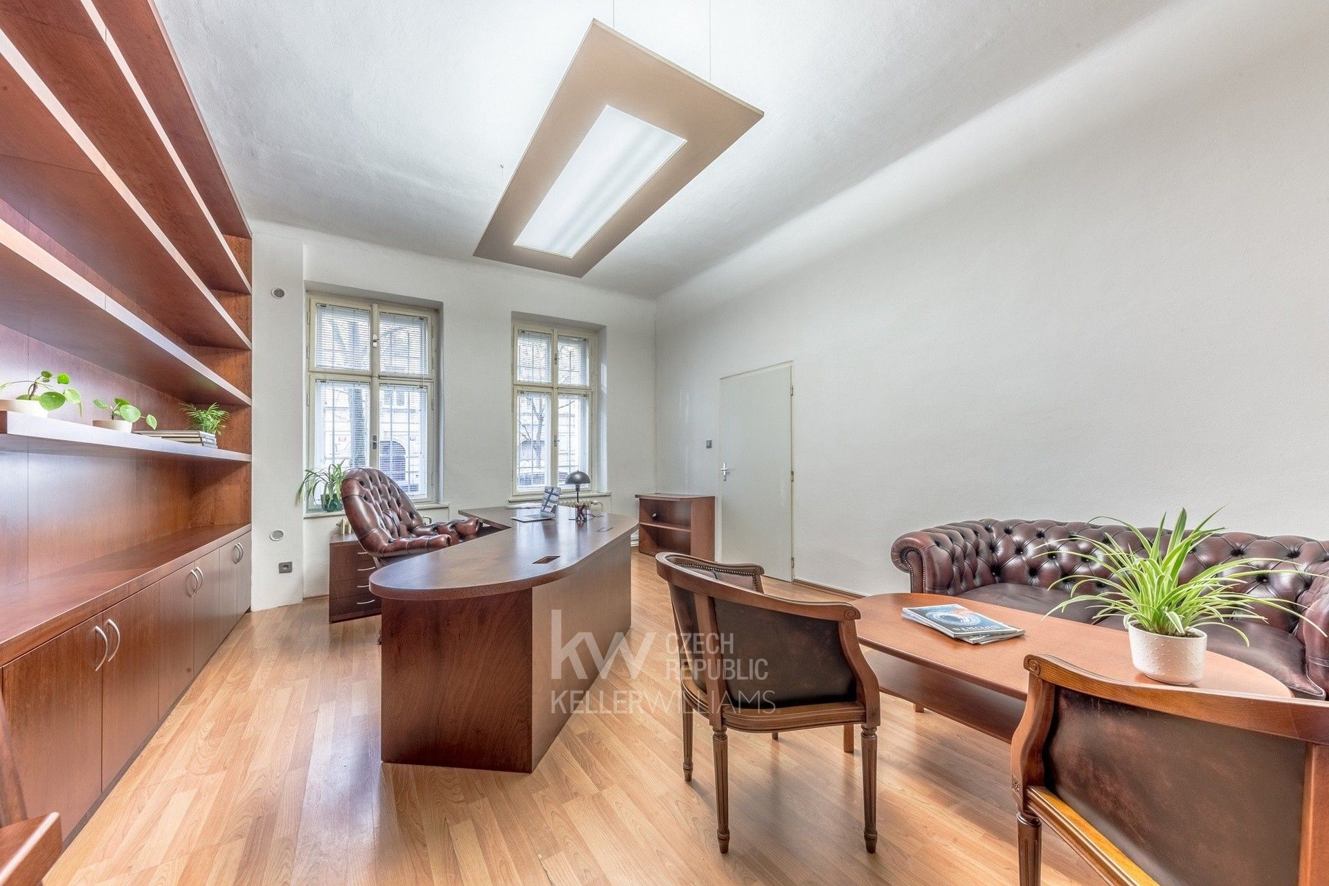 Pronájem kancelář - Jana Zajíce, Praha, 270 m²