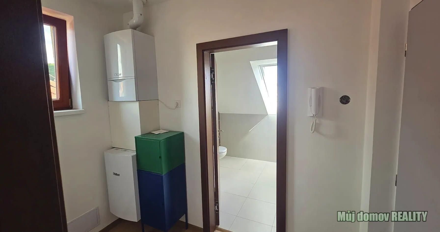 Byt 2+kk · 50 m² · Matějovského, Praha - 4