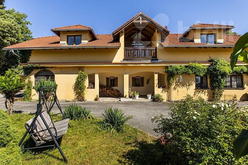 Rodinné domy, Lipno nad Vltavou, okres Český Krumlov, Jihočeský kraj, 280 m² - 1