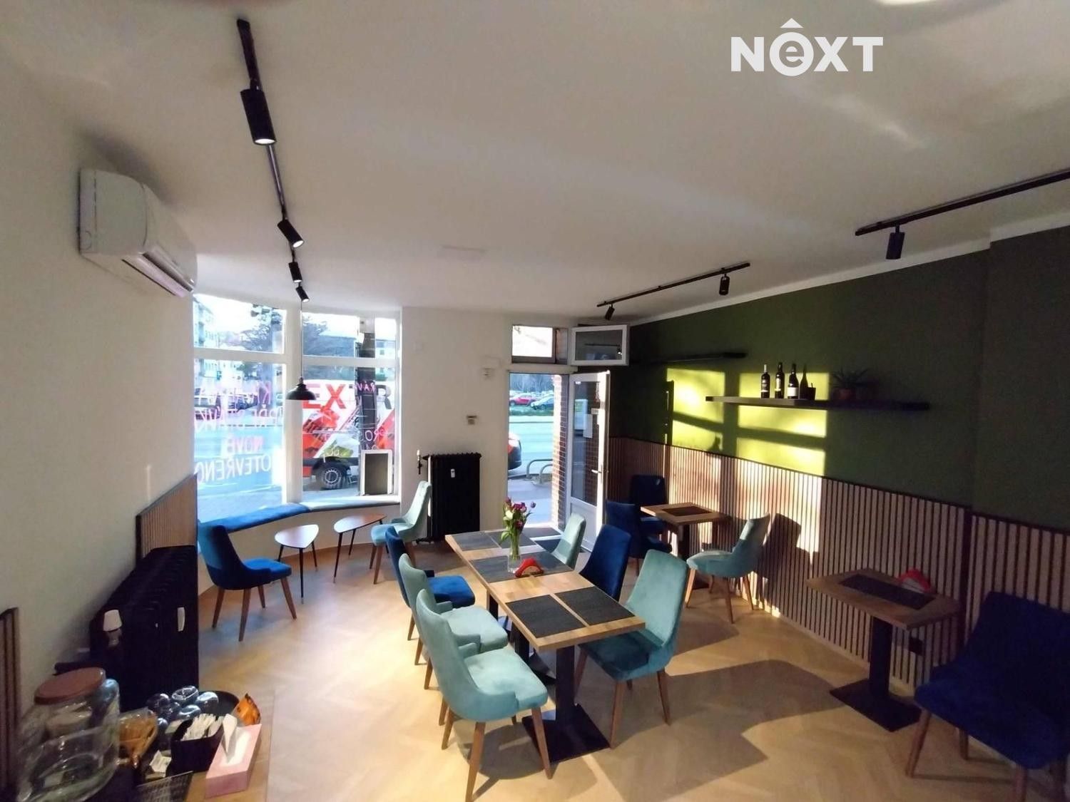 Restaurace · 65 m² · Vršovická 896, Praha Vršovice - 4