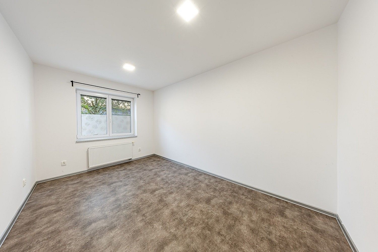 Pronájem byt 2+1 - Veselí nad Moravou, okres Hodonín, 49 m² - 5