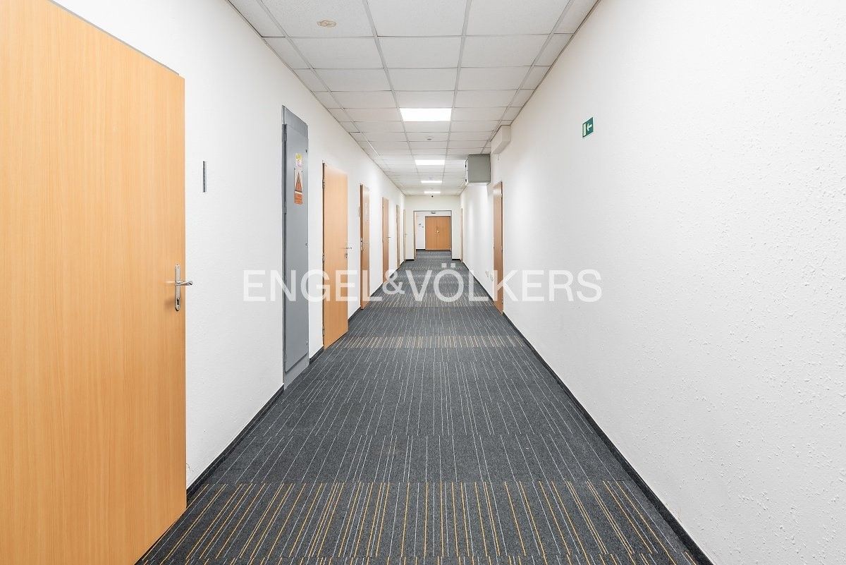 Pronájem kancelář - Ocelářská 891, Praha Vysočany, 241 m² - 5