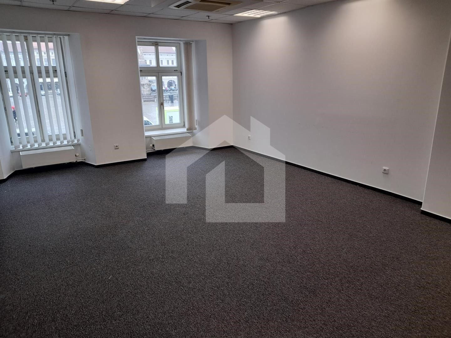 Pronájem kancelář - České Budějovice 1, 28 m²