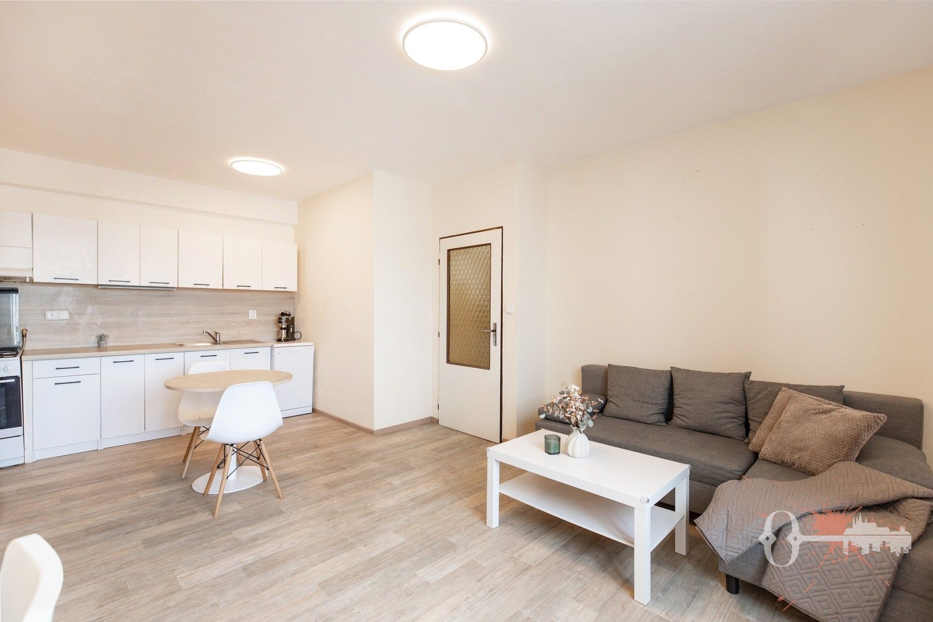2+kk, Podle Kačerova, Praha, 43 m² - 1