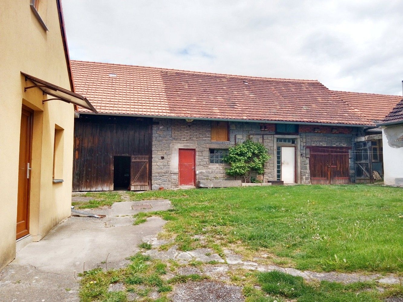 Rodinné domy, Nerestce - Dolní Nerestce, okres Písek, 80 m² - 2