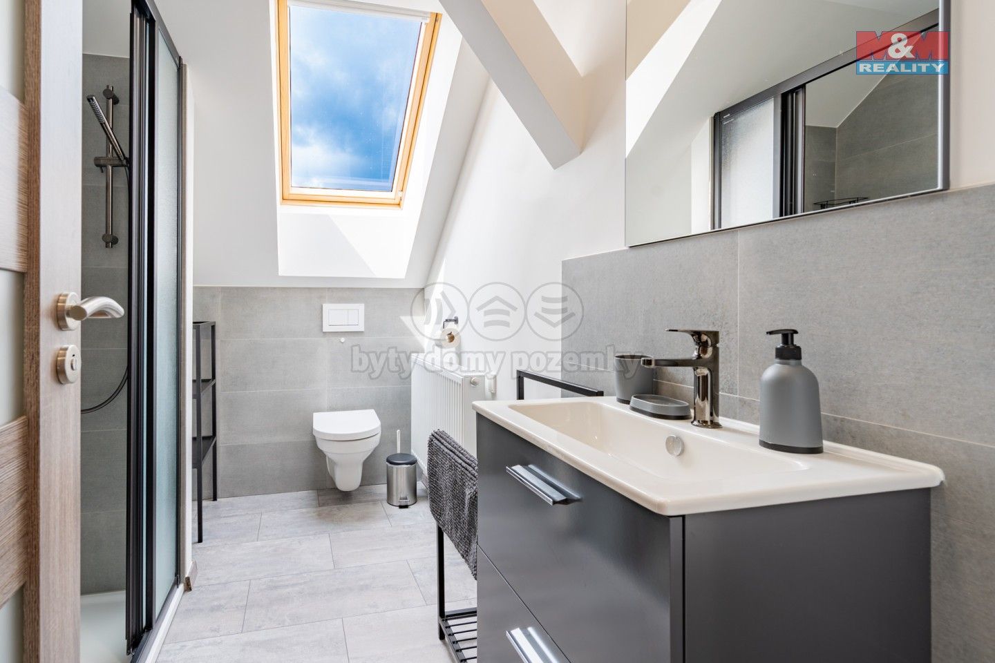 Pronájem byt - Hoštice, 60 m²