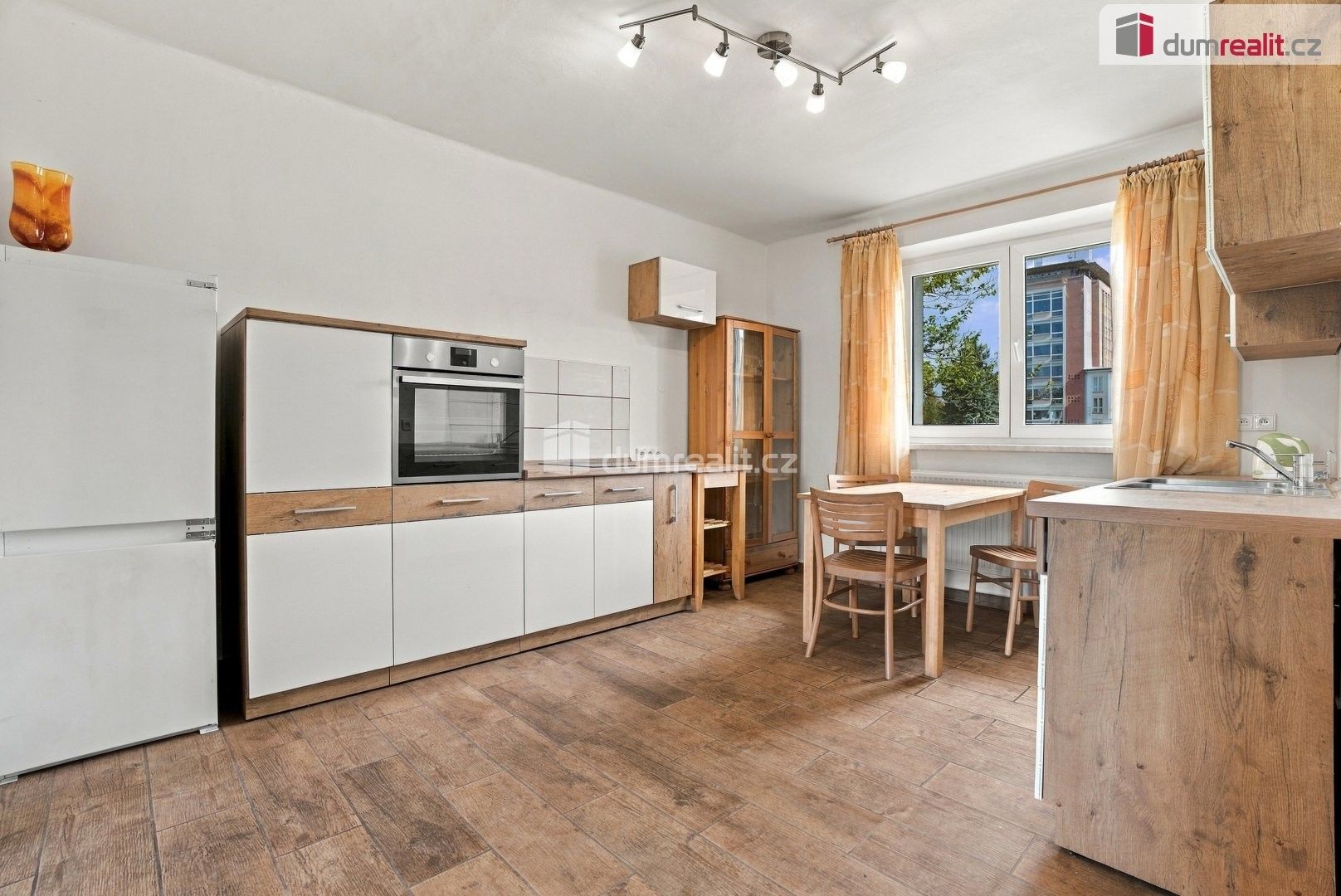 Byt 2+1 · 58 m² · Lidická, Ostrov - 3