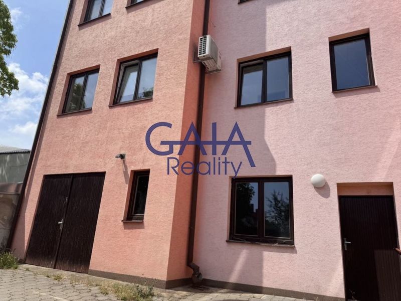 Pronájem kancelář - nám. 17. listopadu, Hodonín, 20 m²