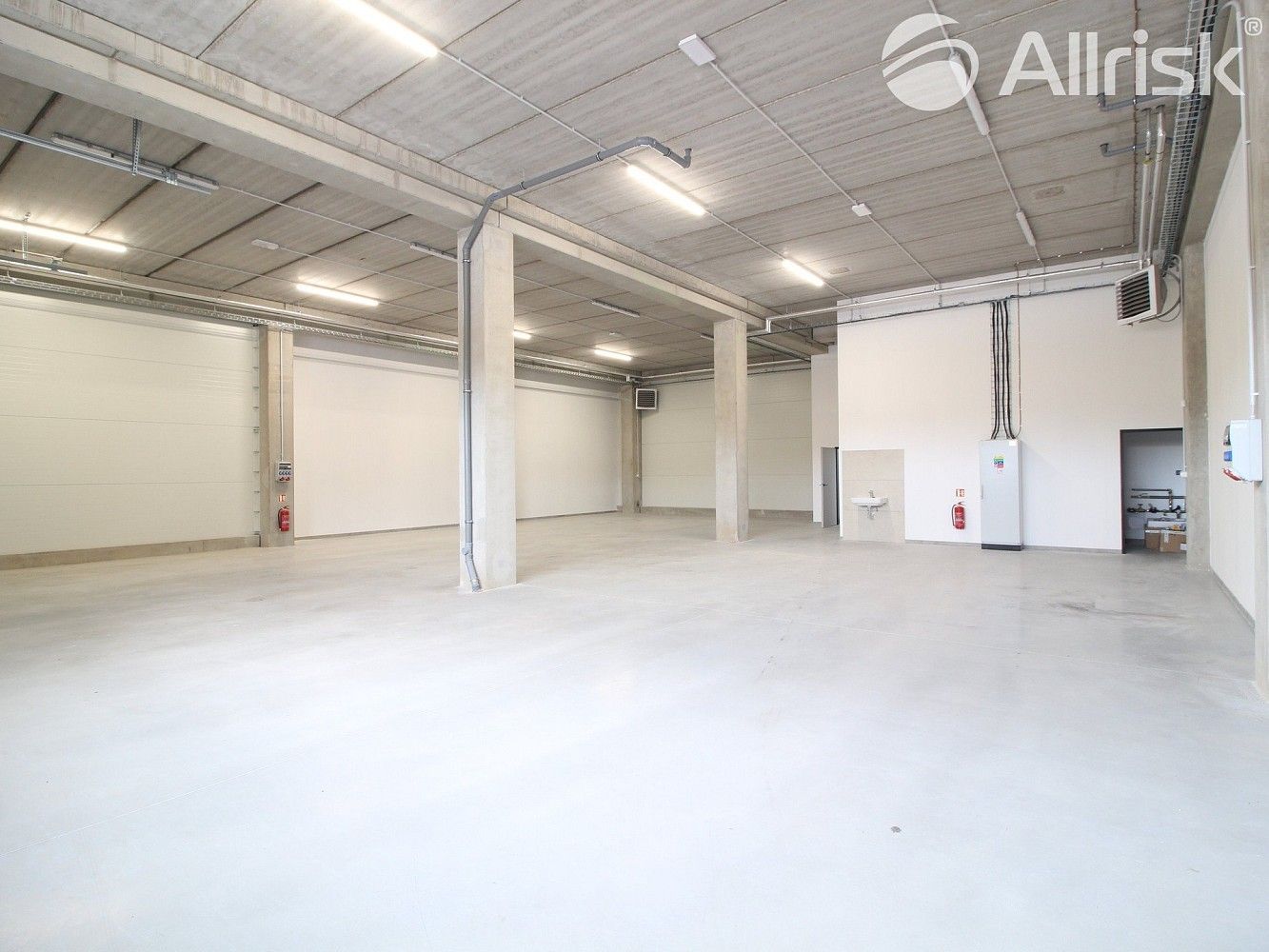 Výrobní prostory, 570 m²