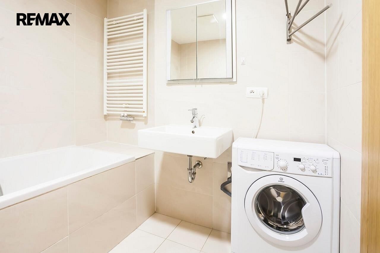 Byt 1+kk · 38 m² · Praha - Žižkov, okres Praha 3, Hlavní město Praha - 4