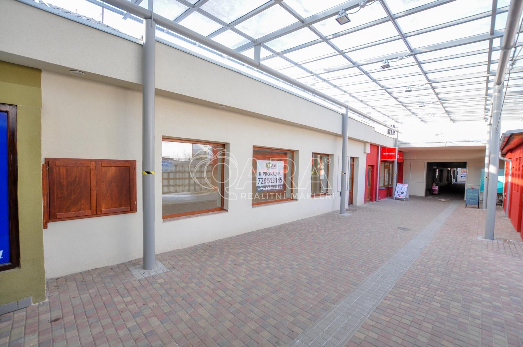 Obchodní prostory, Tyršova, Benešov, 45 m² - 1