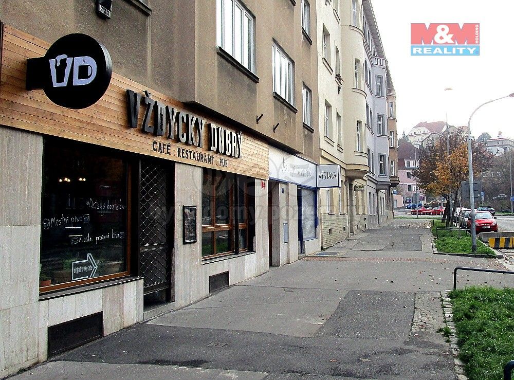 Restaurace, Na dolinách, Praha, 310 m²