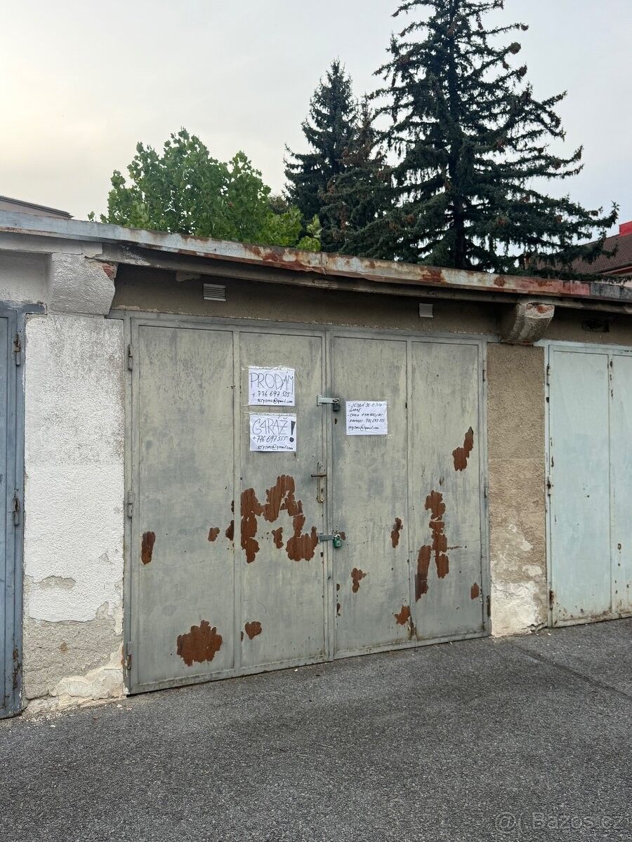 Garáže, České Budějovice, 370 04 - 1