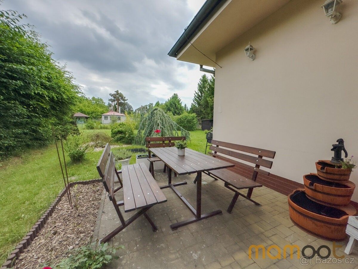 Prodej rodinný dům - Loučeň, 289 37