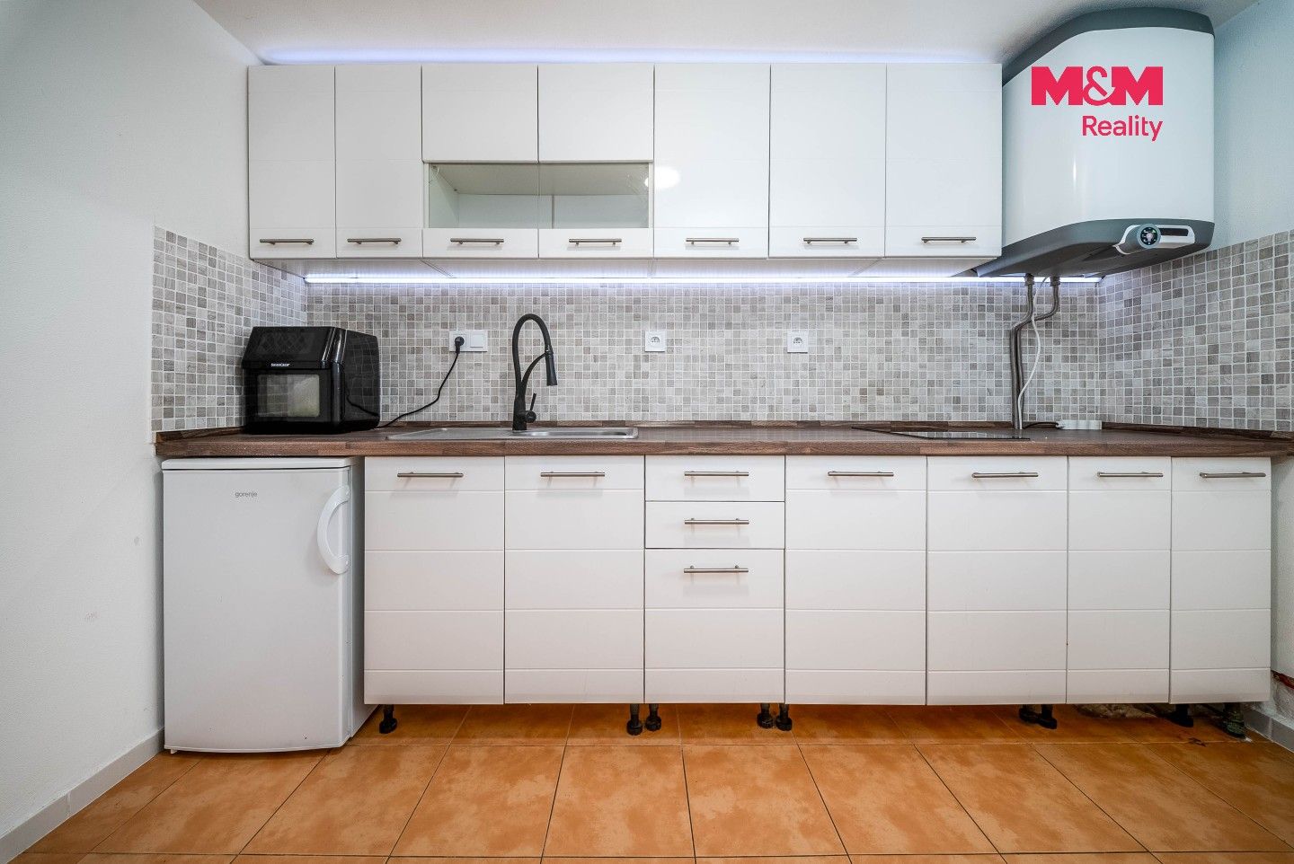 Prodej rodinný dům - Jarov, Dolní Břežany, 67 m² - 2