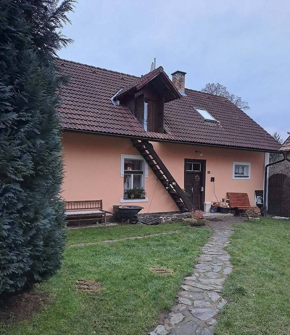 Chaty, Chrášťany - Chrášťany u Benešova, Středočeský kraj