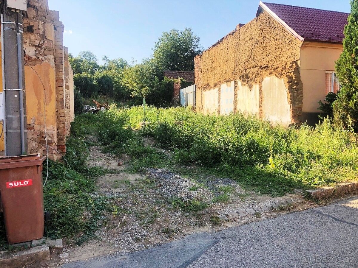 Pozemky pro bydlení, Uherský Brod, 688 01