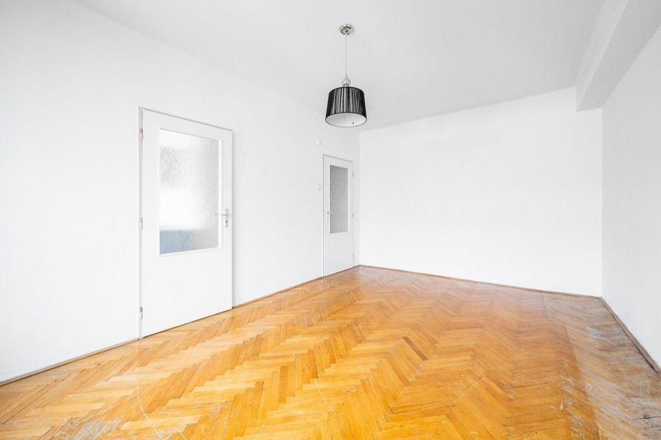 Prodej byt 2+1 - Slezská, Praha, 54 m²
