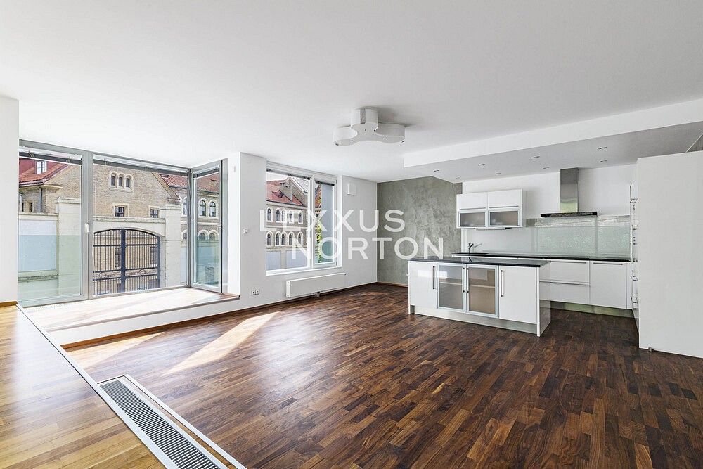 3+kk, Švédská, Praha 5 - Smíchov, 98 m² - 1
