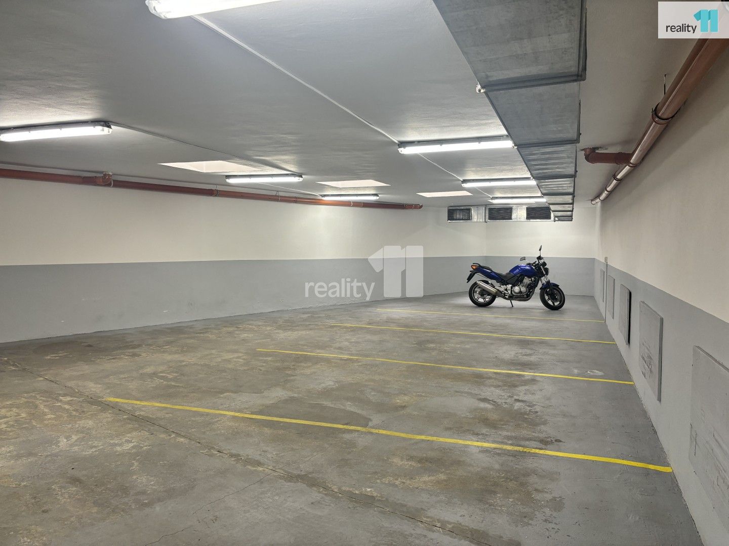 Pronájem garáž - Ondříčkova, Praha, 4 m²