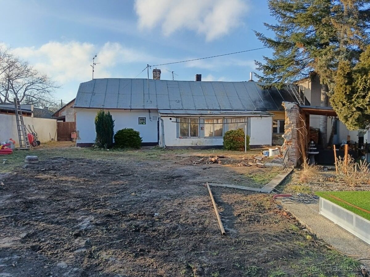 Rodinné domy, Otice, 747 81