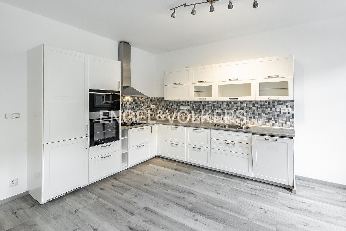 Pronájem byt 2+kk - Holečkova 171, Praha Košíře, 63 m² - 5