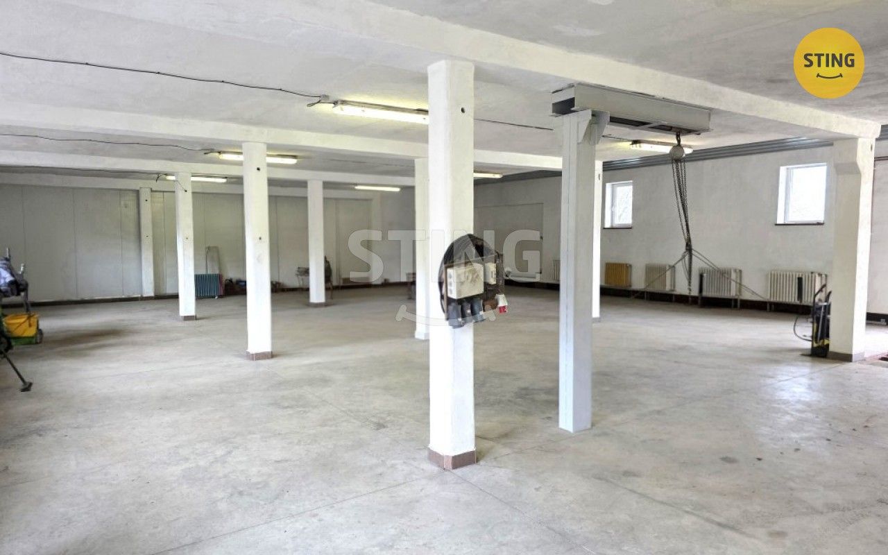 Výrobní prostory, Vršovice, 316 m²