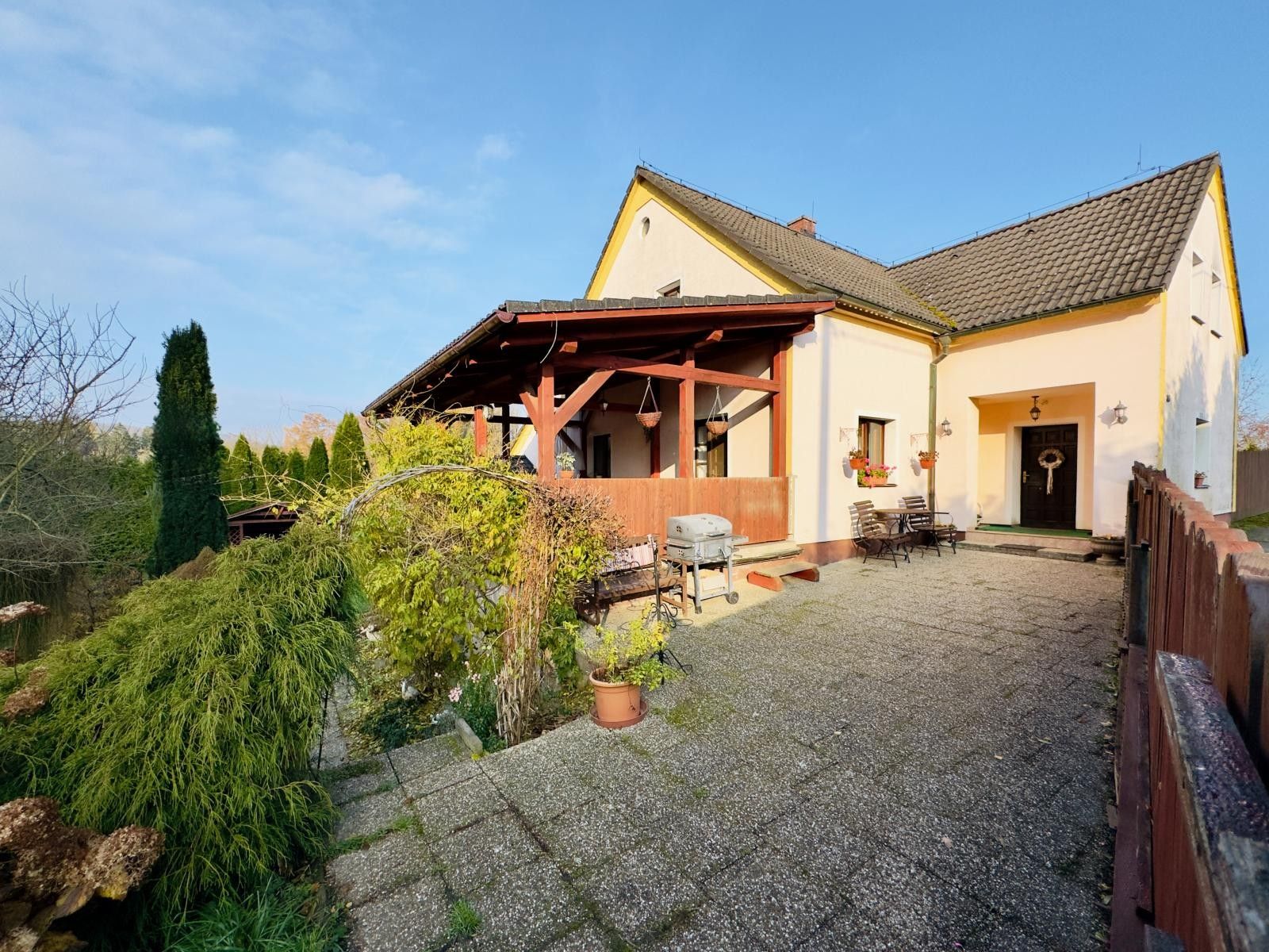 Prodej rodinný dům - Podlesí, Horní Police, 239 m²