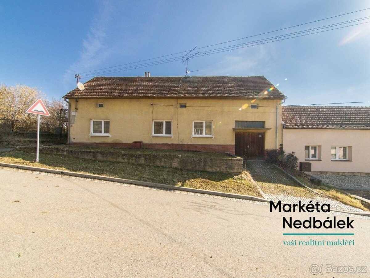 Rodinné domy, Březolupy, 687 13