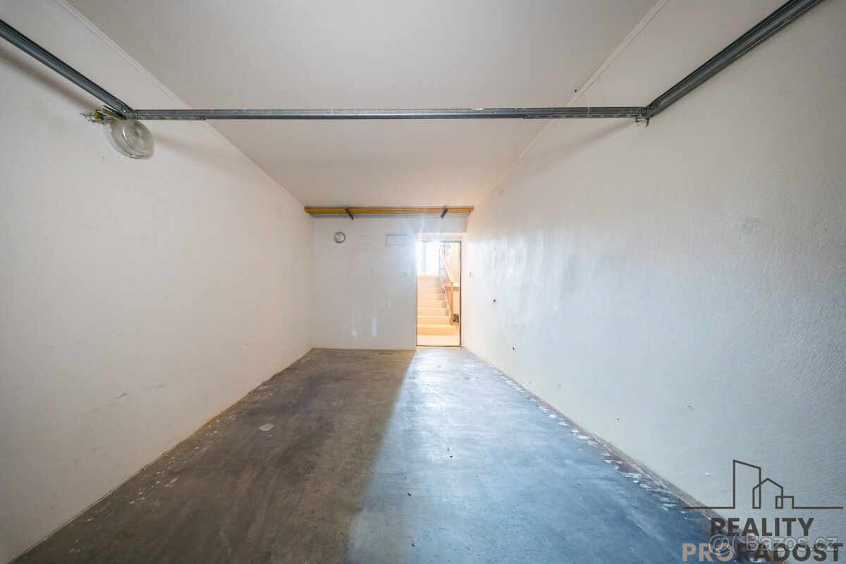 Prodej garáž - Moravský Písek, 696 85