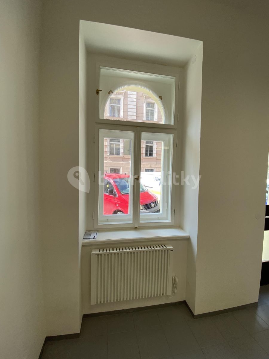 Pronájem obchodní prostory - Malátova, Praha - Smíchov, 35 m² - 5
