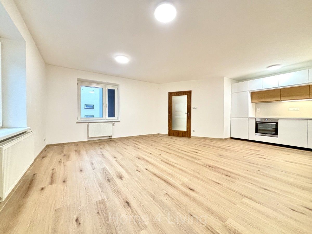 3+kk, Úpatní, Brno, 85 m²