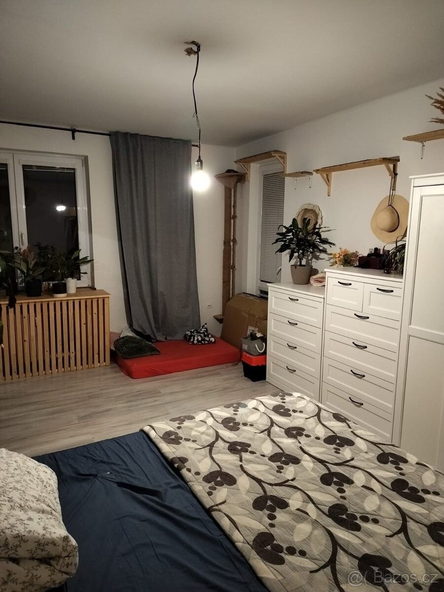 Pronájem byt - Ostrava, 708 00