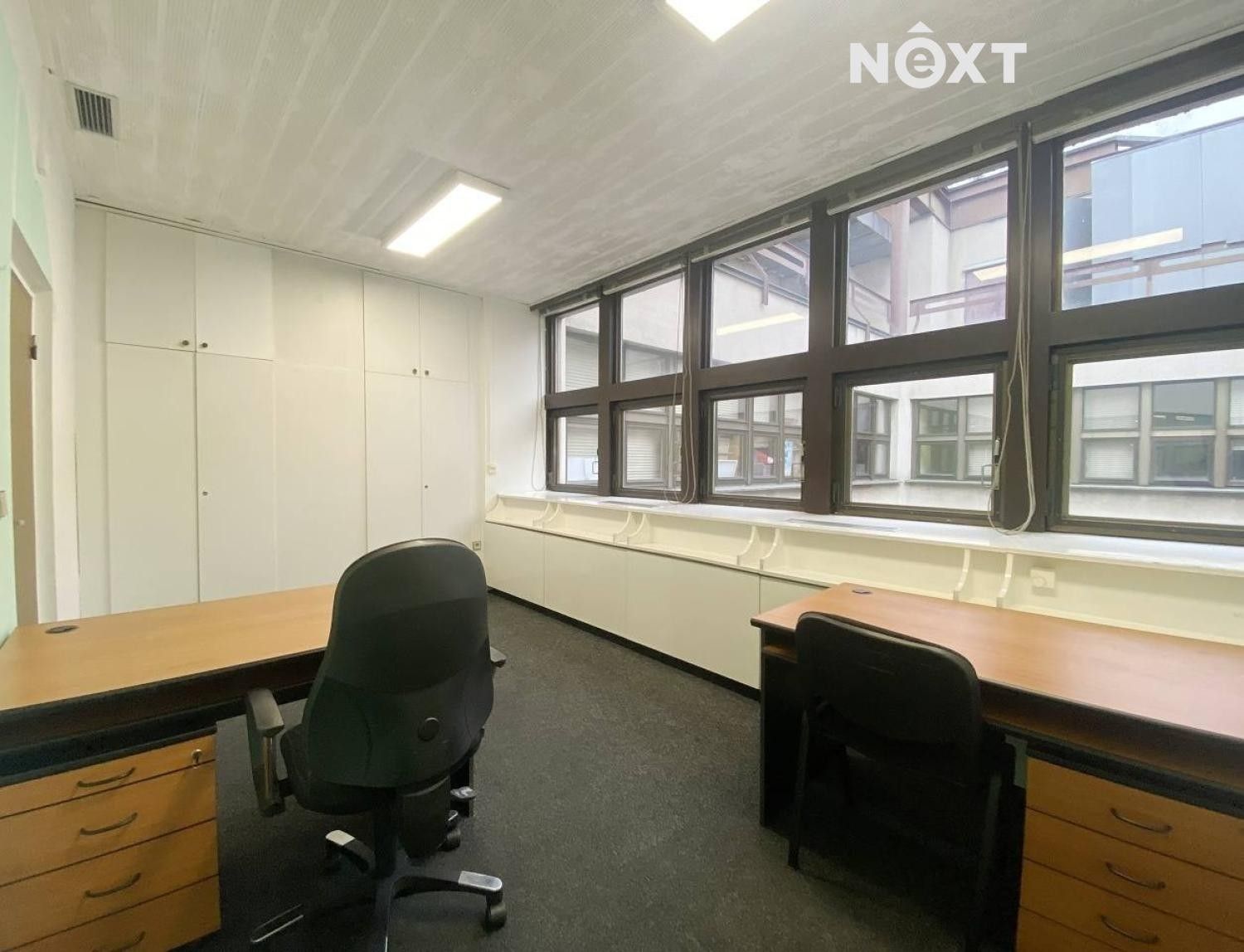 Pronájem kancelář - Na Moráni, Praha, 16 m²