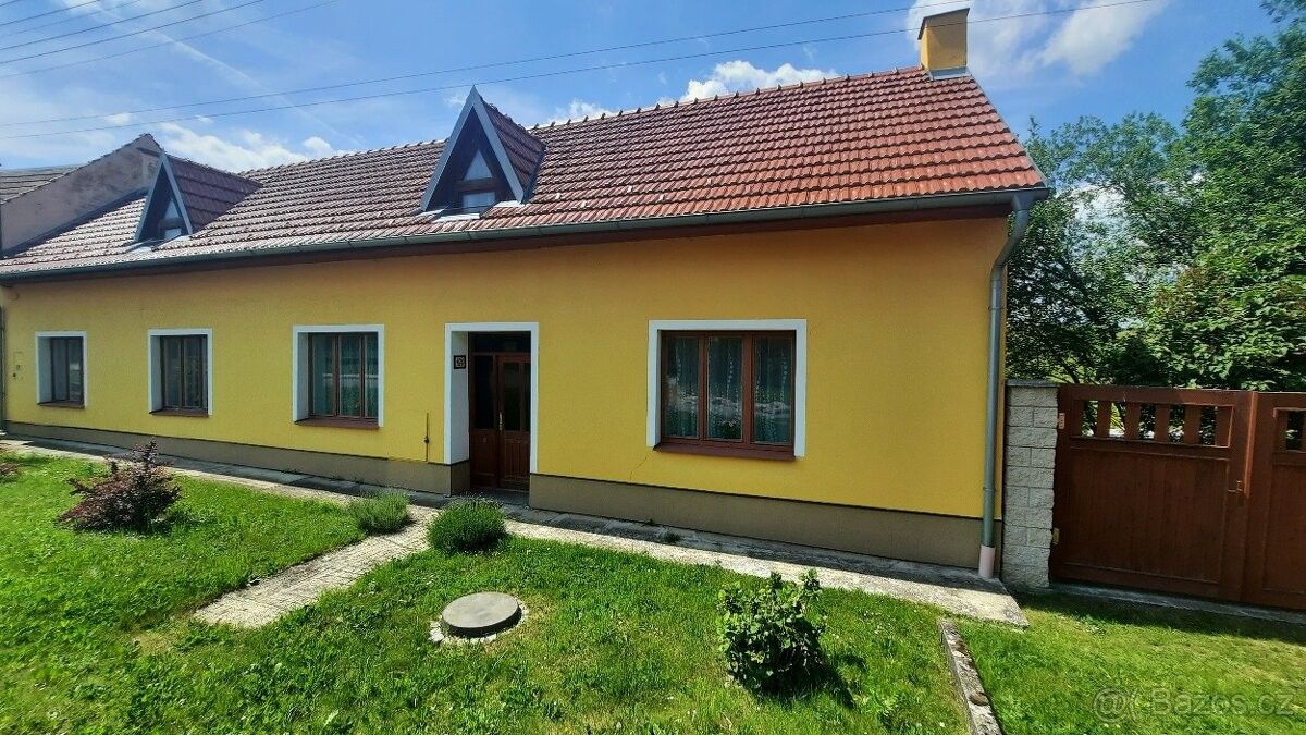 Rodinné domy, Březina, 682 01