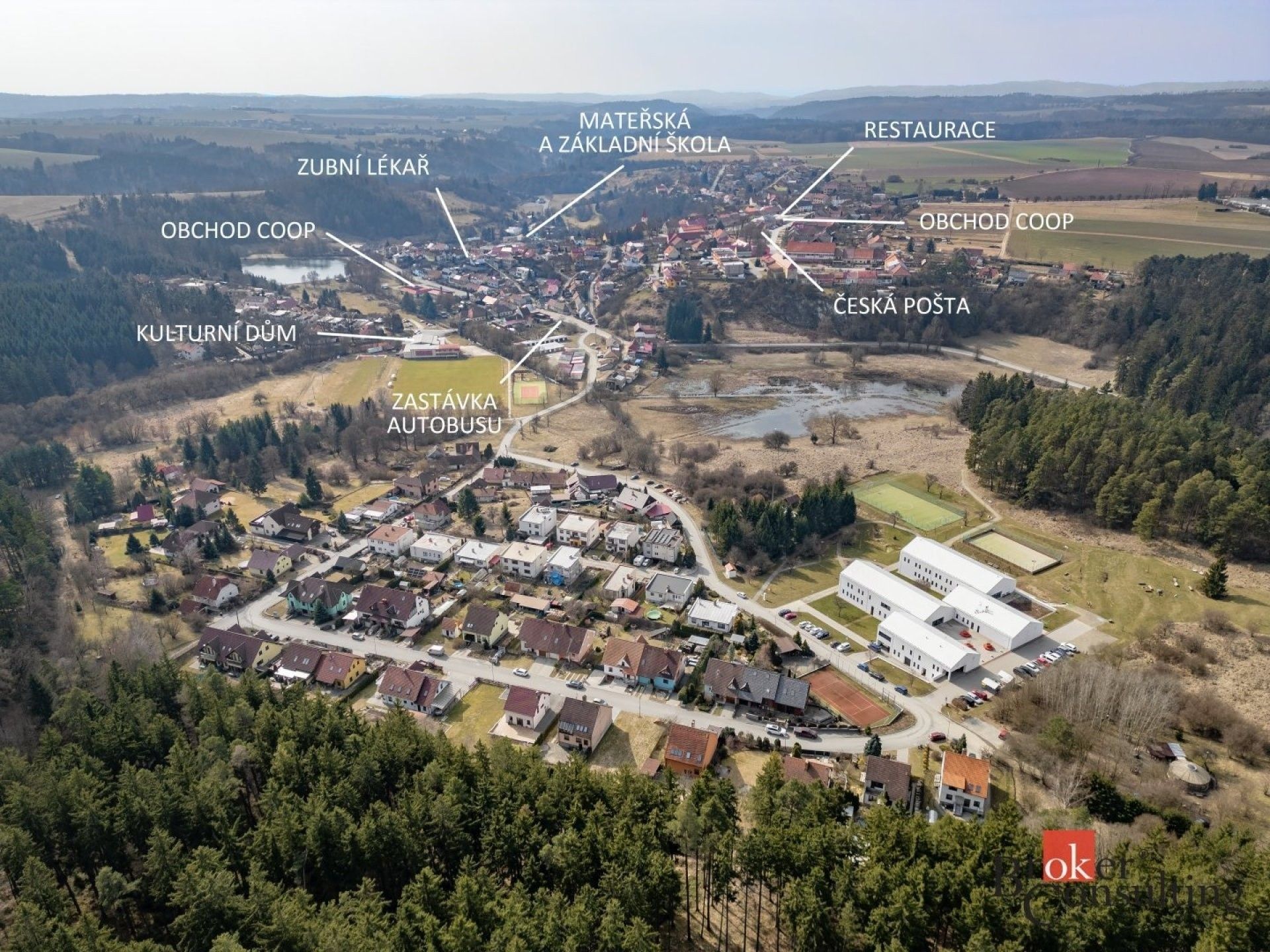 Stavební pozemek, Ostrov u Macochy – pohled 3