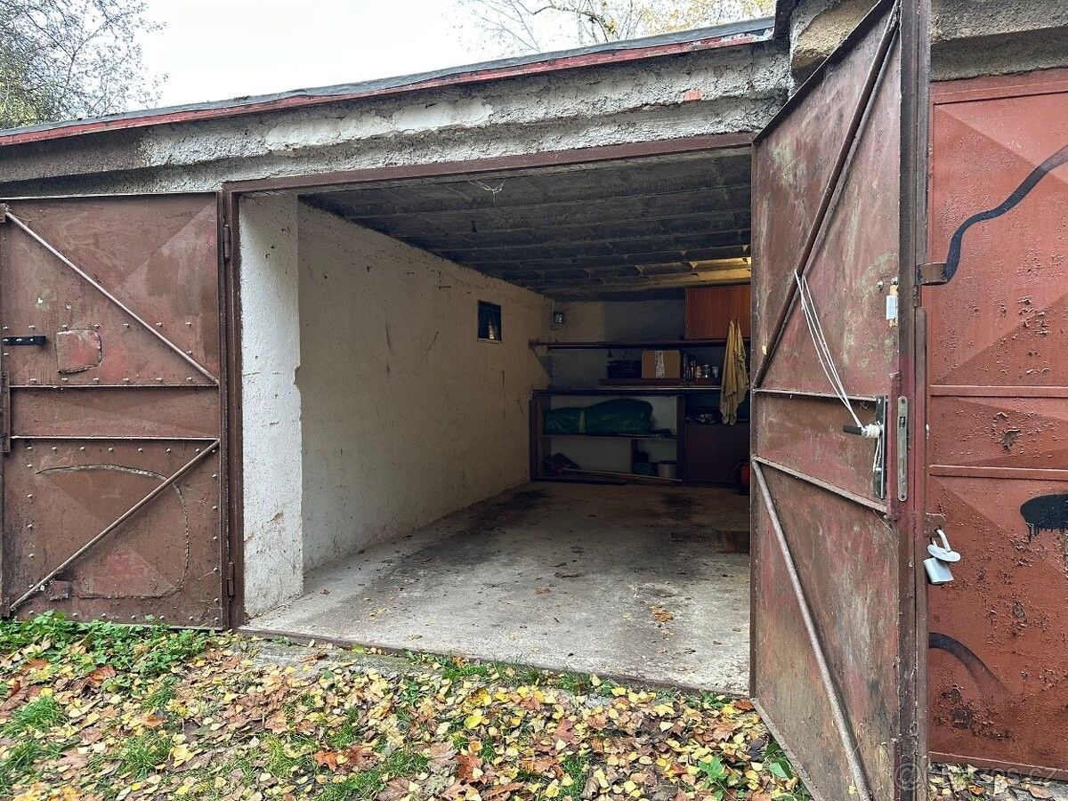 Garáže, Praha, 150 00