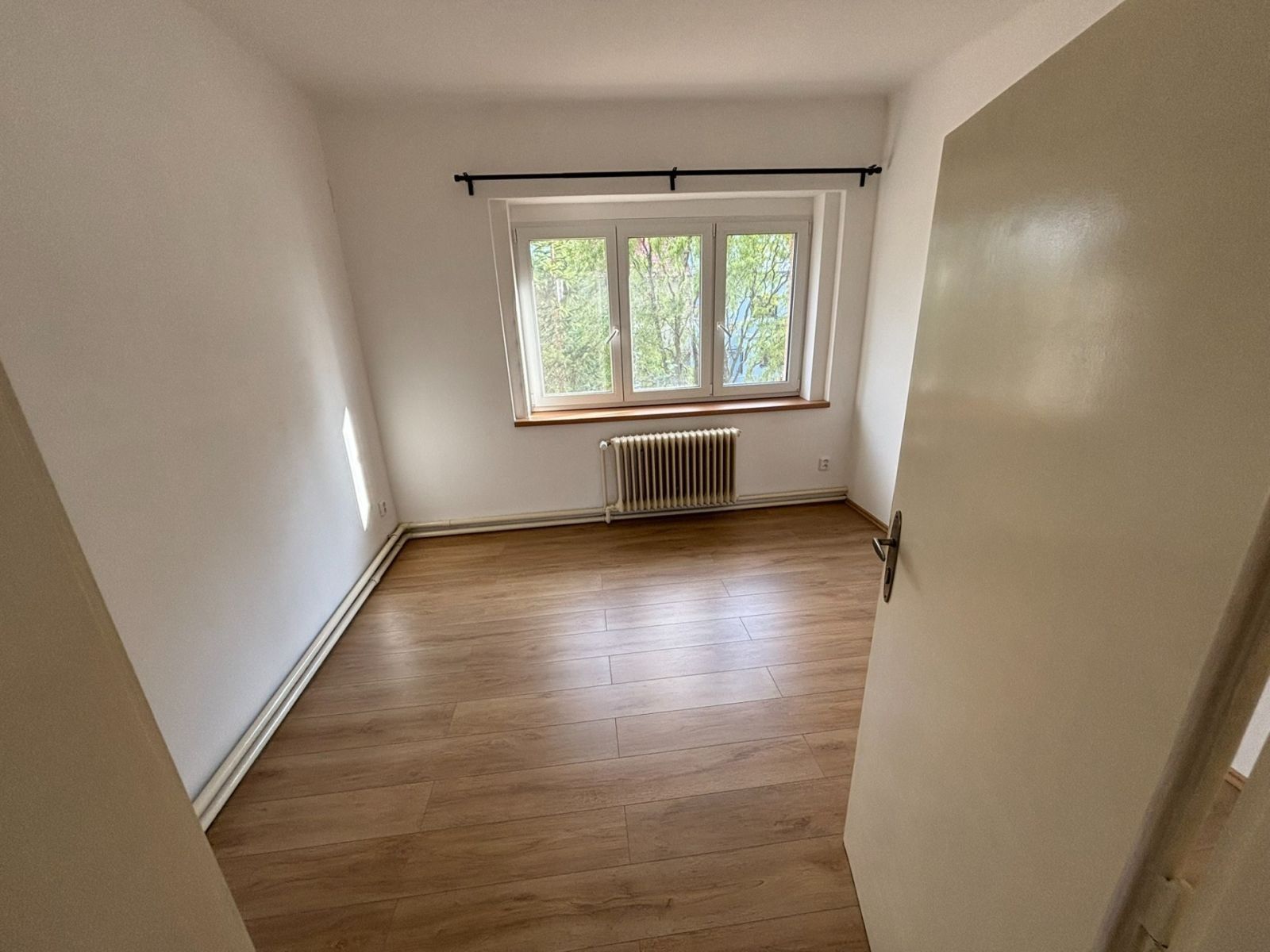 Pronájem rodinný dům - Nad Krocínkou, Praha - Prosek, 105 m² - 5