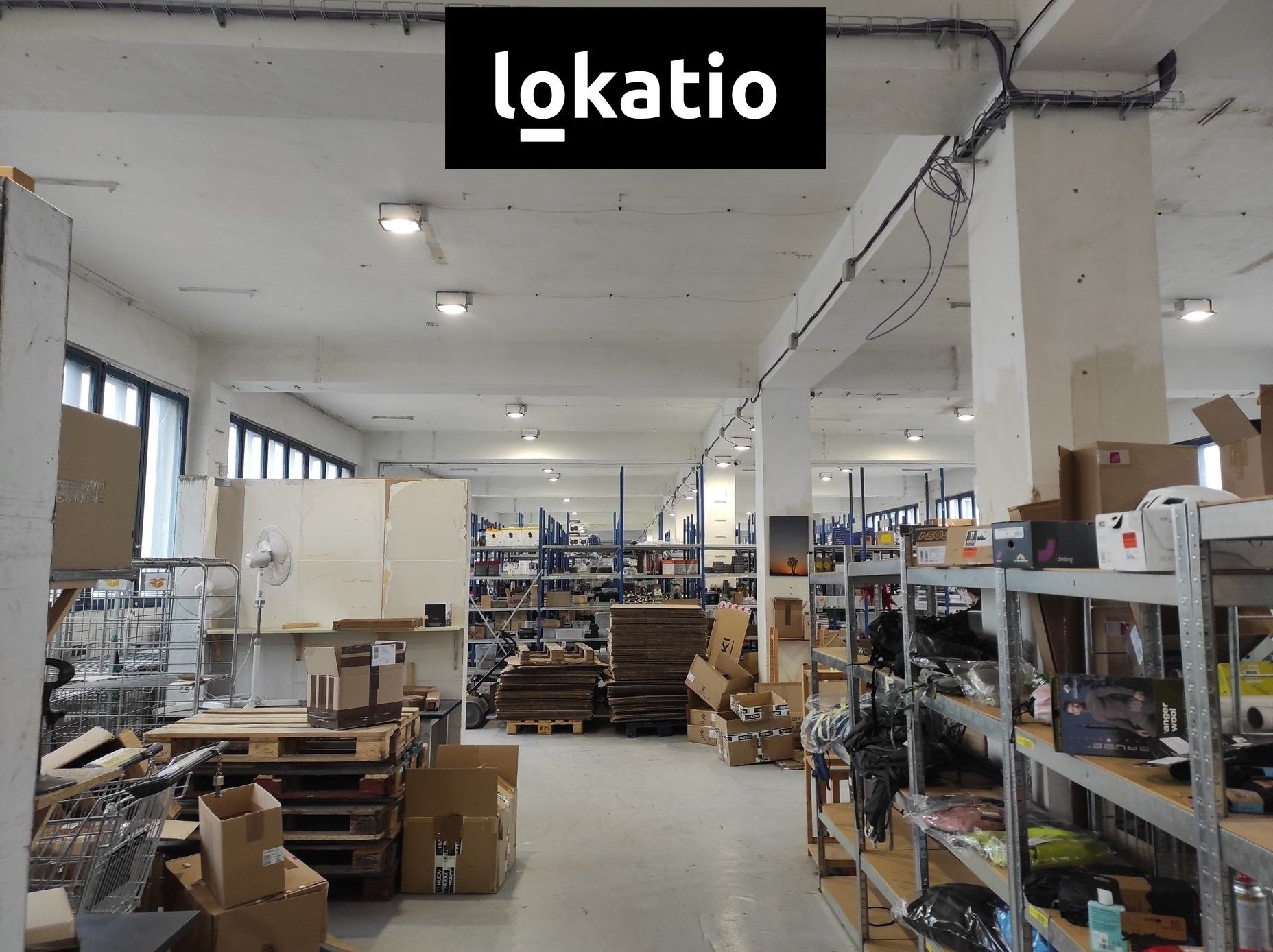 Sklad · 715 m² · U továren, Praha - 4