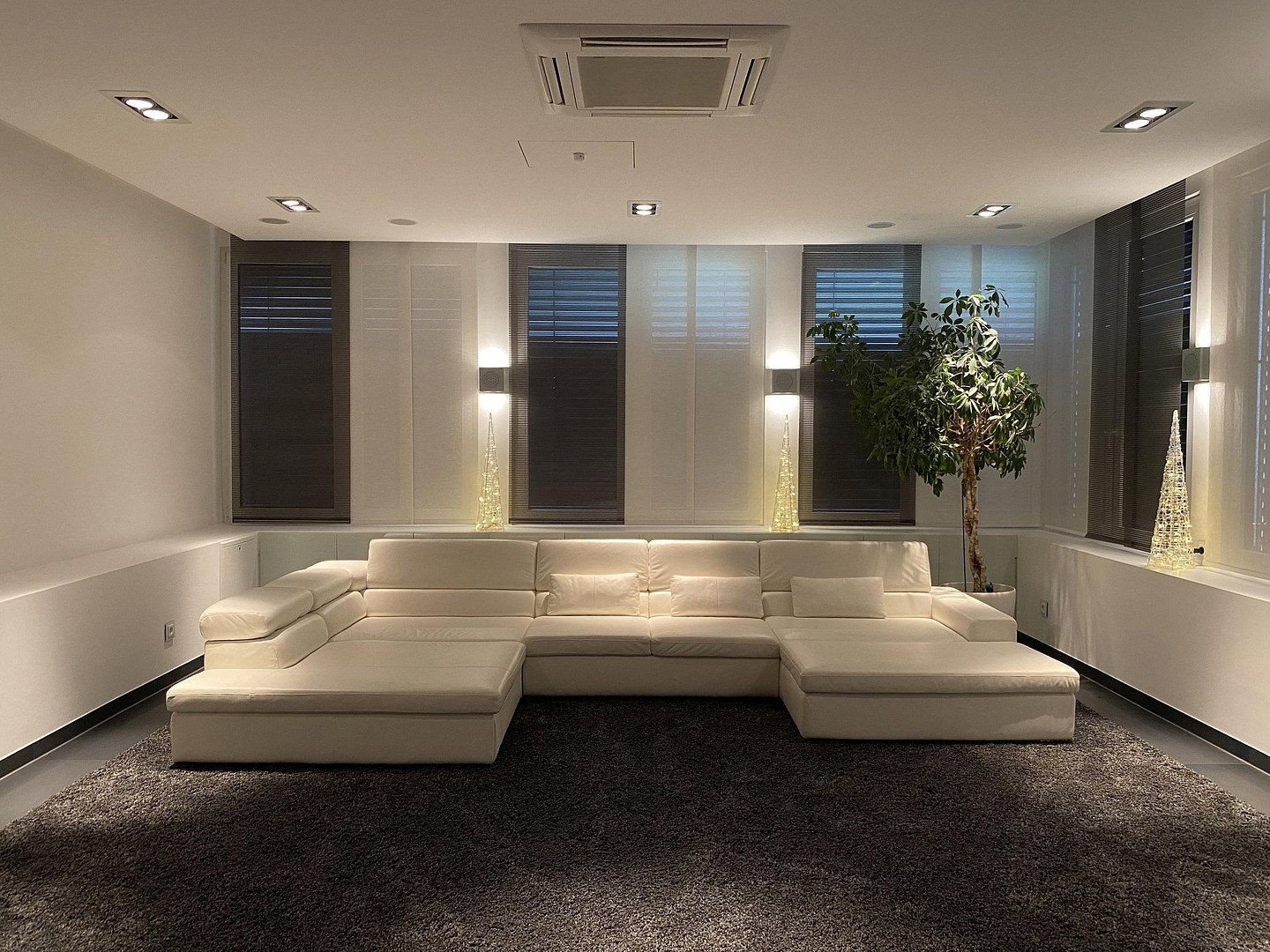 6+kk a více, Badstr. 131, , Bavorsko, 304 m² - 2
