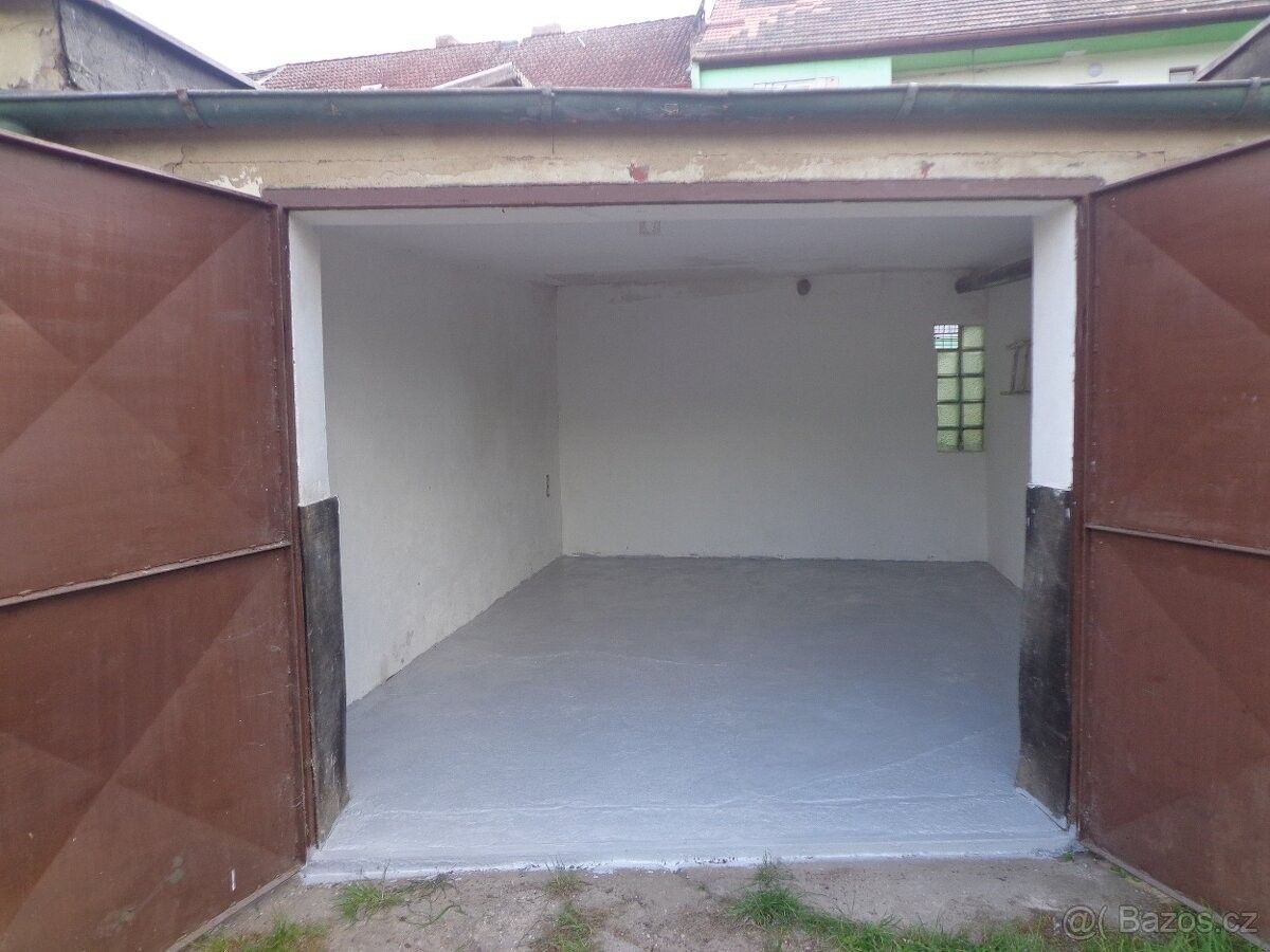 Garáže, Lovosice, 410 02