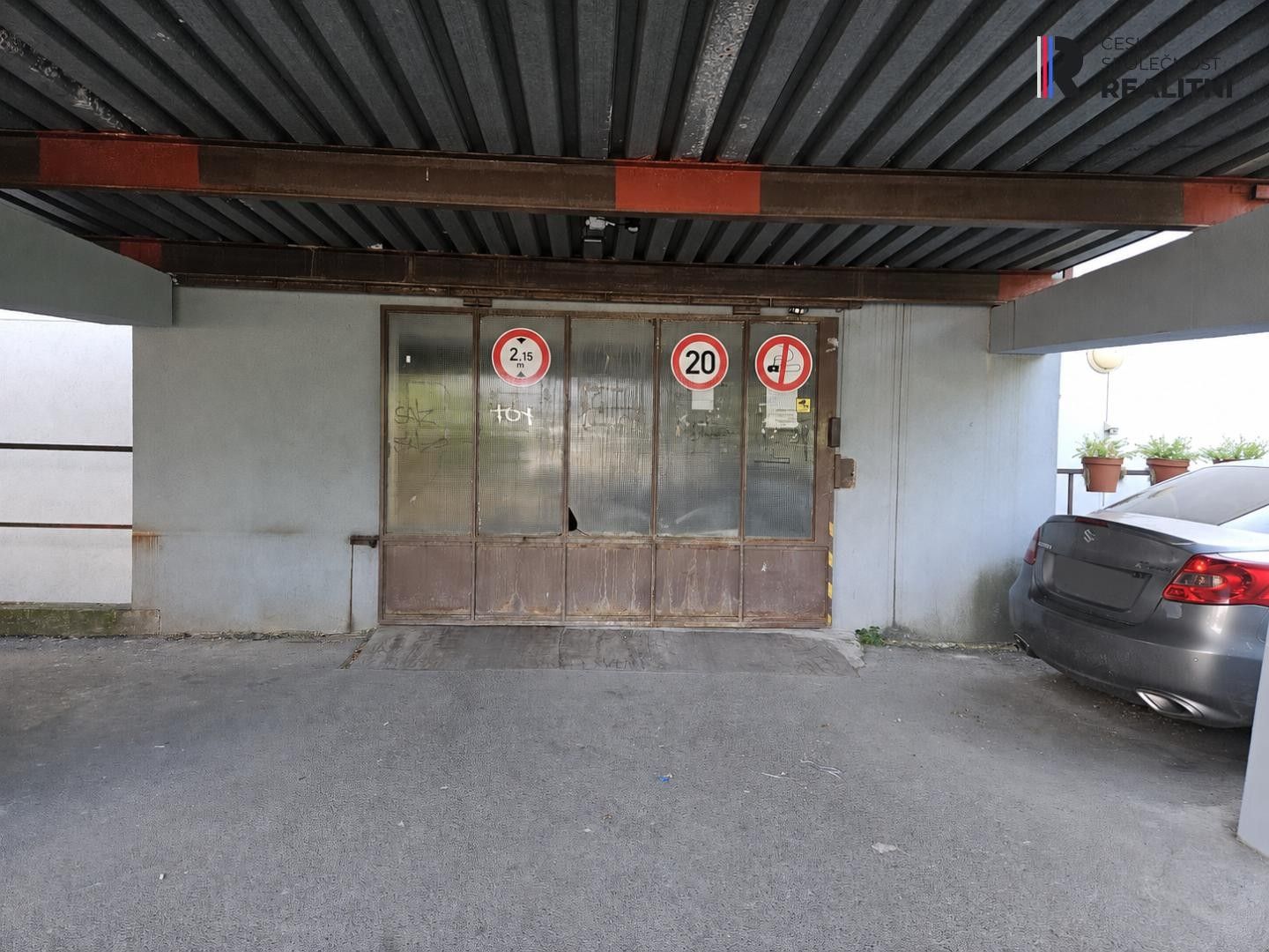 Garáže, Manželů Dostálových 1436, Praha Kyje, 18 m² - 2