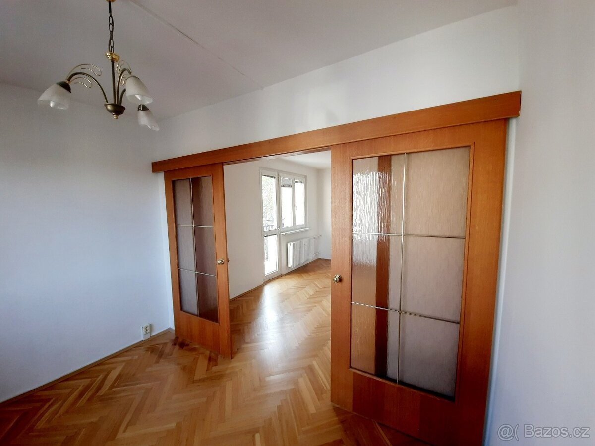 2+1, Karlovy Vary, 360 01, 52 m² - 2
