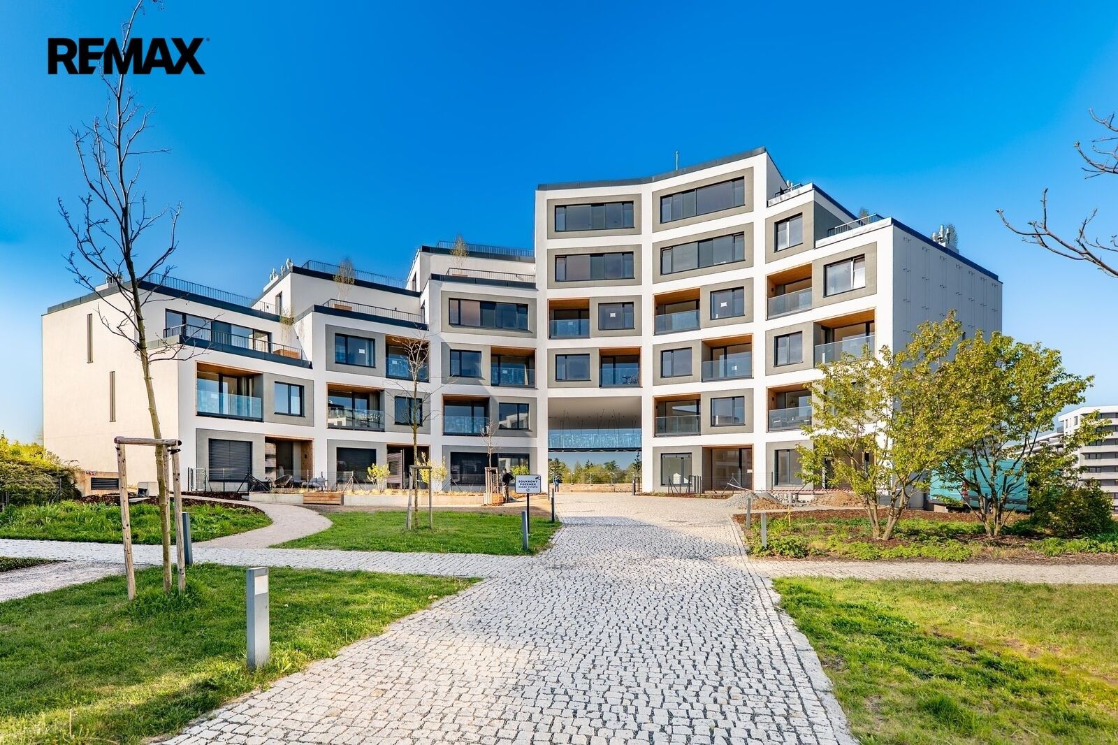 Obchodní prostory · 34 m² · Dostalové 1312, Praha Hlubočepy - 3