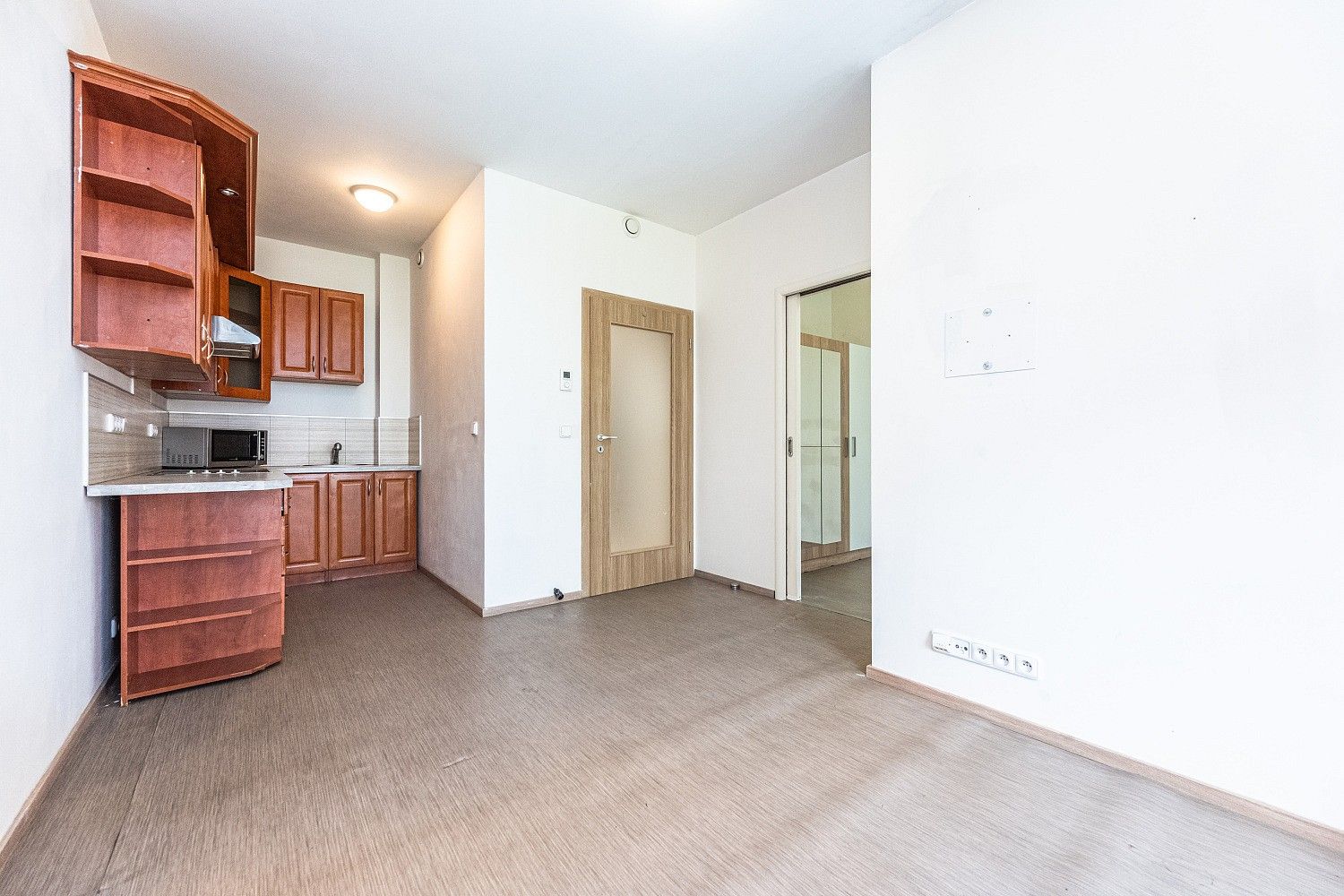 2+kk, Jindřicha Bubeníčka, Praha 10 - Uhříněves, 37 m² - 2