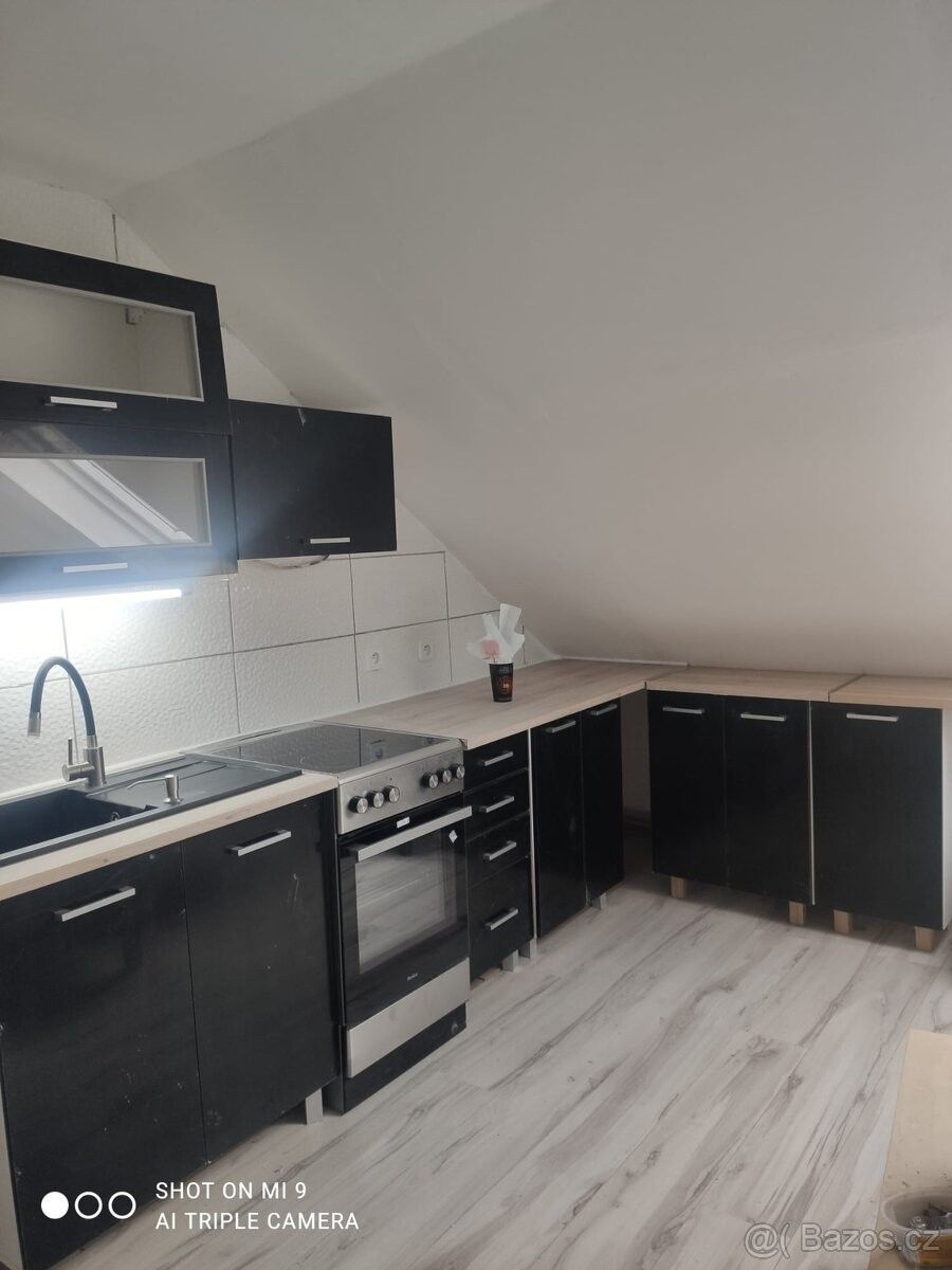 Byty, Karlovy Vary, 360 01