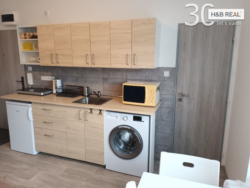 Prodej byt 1+kk - Družby, Vsetín, 21 m²