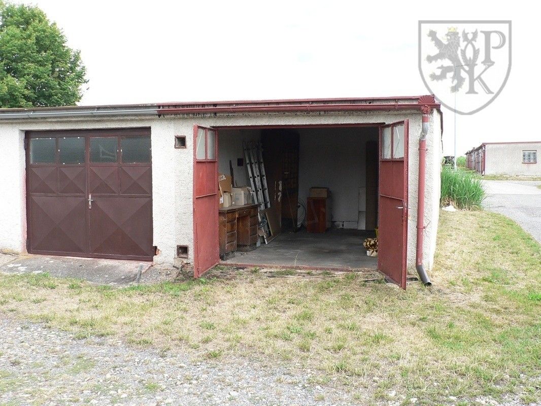 Garáže, Malý vrch 768, Blatná, 22 m² - 2