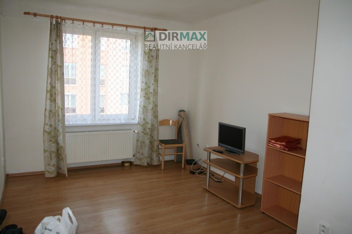 Pronájem byt 1+1 - Zahradní 2077, Plzeň Východní Předměstí, 30 m² - 5